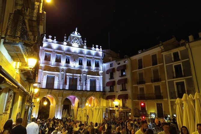 Night Walking Tour of Medieval Cuenca - Stop 2: Arco de Bezudo and the 1177 fortress story