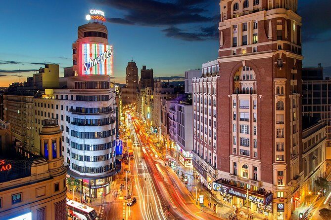 Nightlife Tour Drinks Tapas and Party Experience in Madrid - Guides, Counterculture, and What You Learn While You Wander