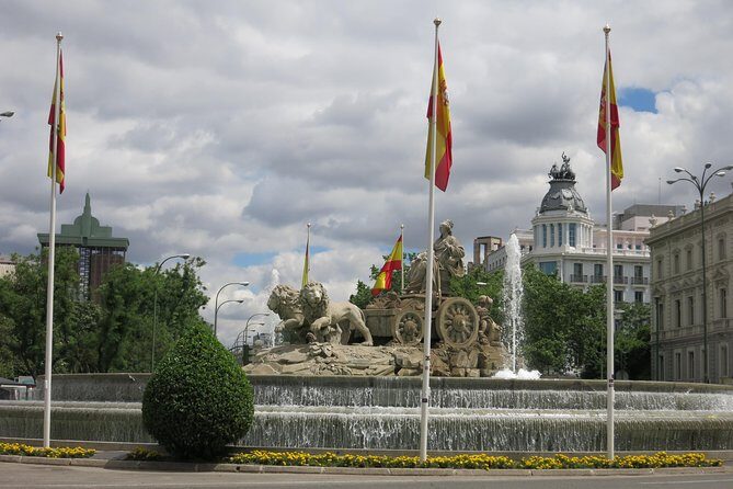 Panoramic Private Tour Madrid with hotel pick up - Templo de Debod: Ancient Egypt on a Madrid Axis