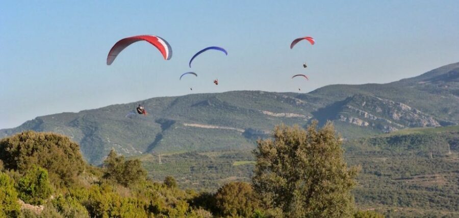 Paragliding Tandem Flight from Madrid - A Practical Timing Reality: 3 Hours Doesn’t Mean 3 Hours in the Sky