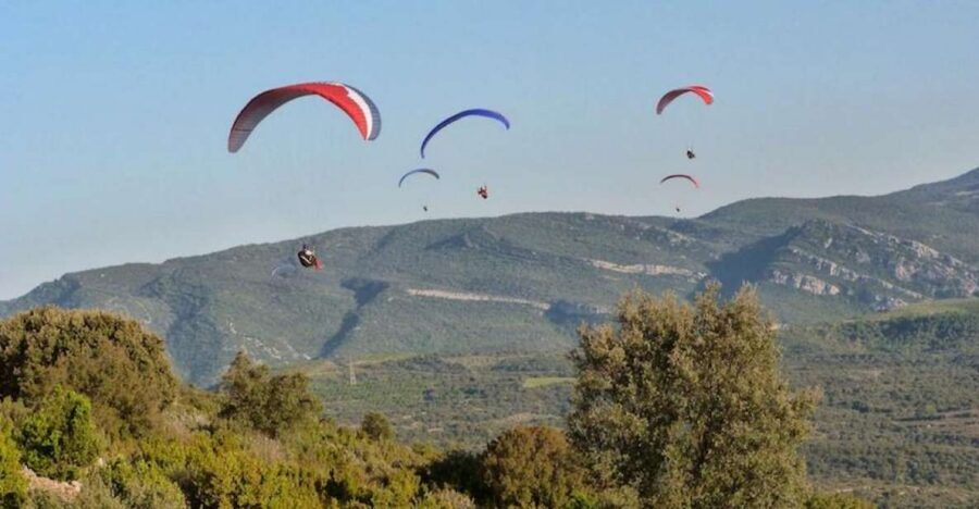 Paragliding Tandem Flight from Madrid - The Flight: How Long It Lasts and What Changes It