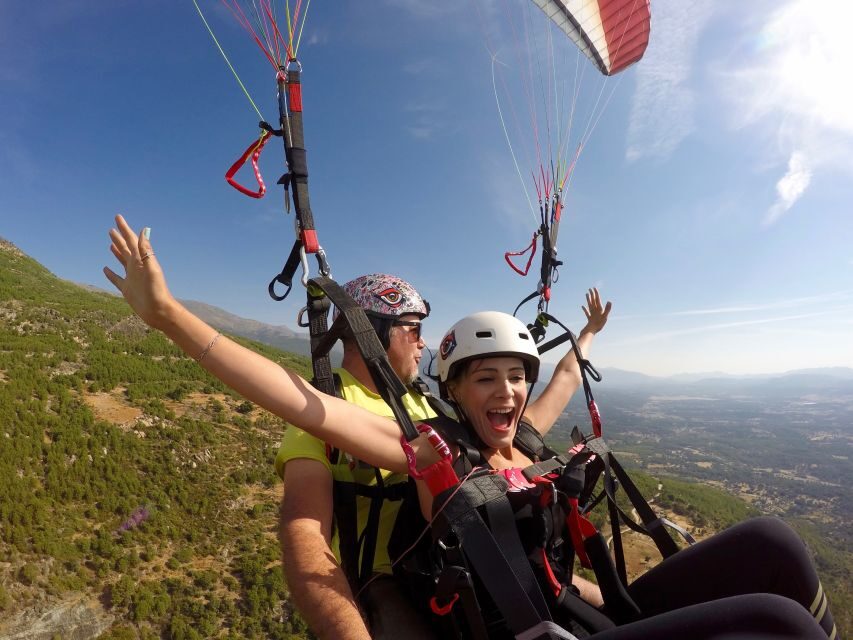 Paragliding Tandem Flight from Madrid - Meeting Your Instructors: The Day-Of Experience