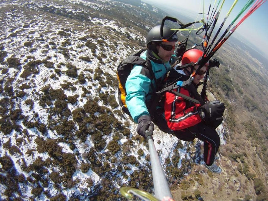 Paragliding Tandem Flight from Madrid - Getting There and Choosing Between Cebreros and Somosierra