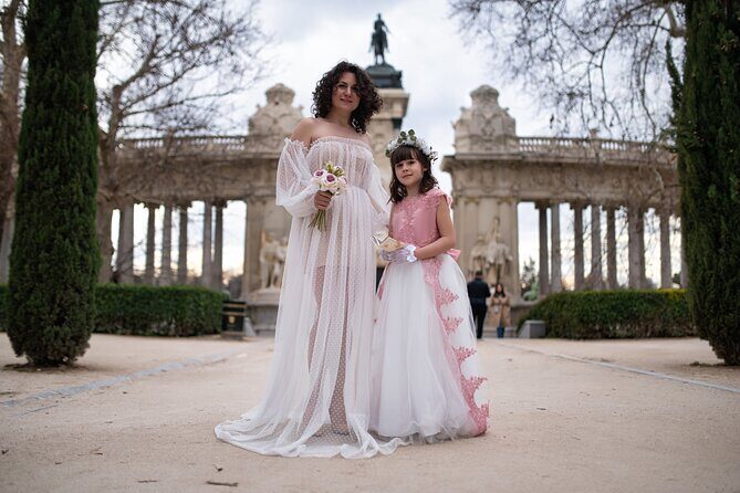 Photoshoot in Madrid - Stop 4: Jardines de Sabatini for softer light and easier posing