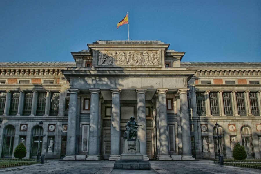 Prado for All: Engaging, Insightful Tour with an Art Lover - Small group size: why up to 7 people changes the whole experience