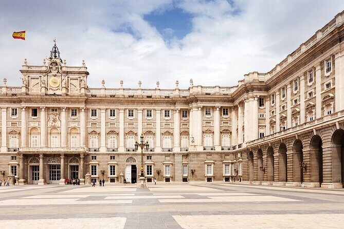 Prado Museum and Royal Palace Private Tour - Key things to know before you go