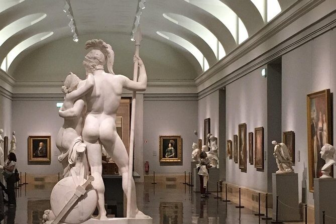 Prado Museum Art History Tour - The meet-up: start at Monument to Goya and get moving