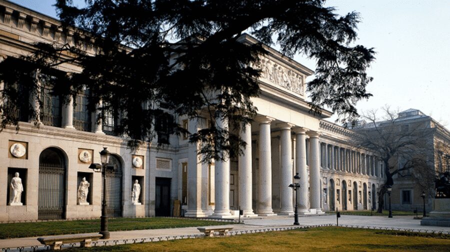 Prado Museum Guided Tour with Ticket and small group - Skipping the Ticket Line: How the Group Access Play Helps