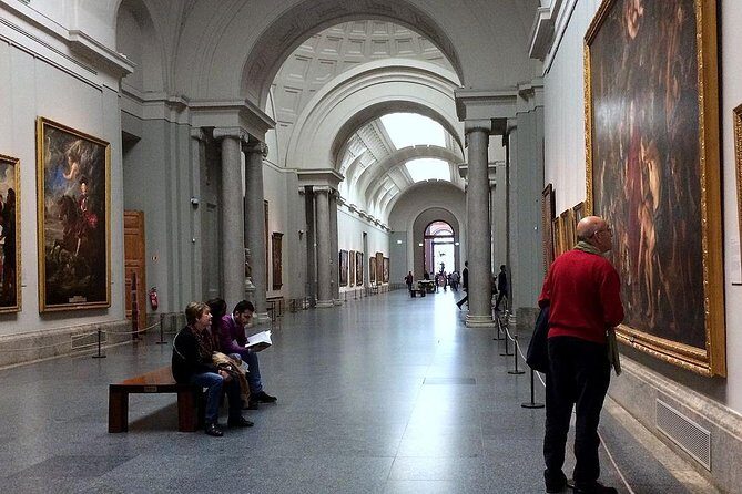 Prado Museum Private Tour with Skip-The-line & on Foot Pick-Up - The meeting points: where you go when pickup isn’t used