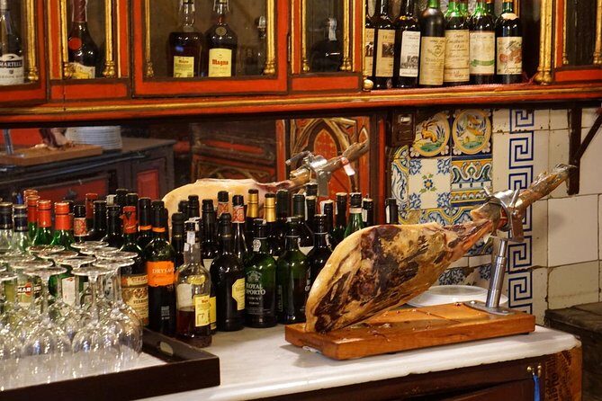 Prado Museum Tour & Lunch at the Oldest Restaurant in the World - Barrio de las Letras and Plaza Mayor: Madrid’s story on foot