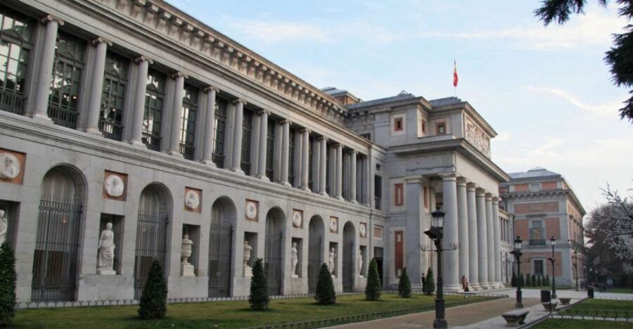 Prado Museum VIP tour with an art Expert, tickets included - Prado VIP With a Painter: What makes it feel different