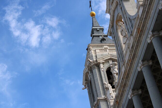 Premium Tour Royal Palace of Madrid : expert guide + no normal queue - Should you book? My decision checklist