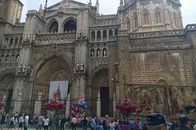 Private Full-Day Guided Tour from Madrid to Toledo in a Luxury Vehicle - The Alcázar story: Charles V, then rebuilding after the Civil War