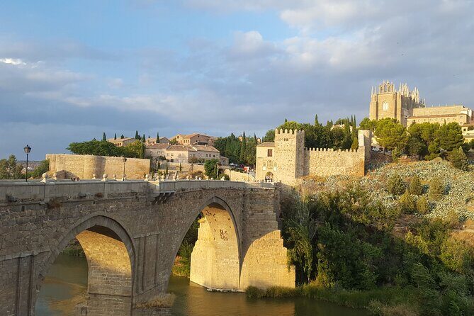 Private Full-Day Guided Tour from Madrid to Toledo in a Luxury Vehicle - Catedral Primada: Gothic outside, mixed styles inside