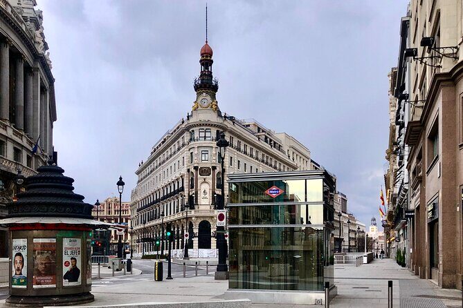 Private Half-Day Guided Tour of Madrid: 2H by private vehicle & 2H walking - How the chauffeur-and-walk combo helps you read Madrid