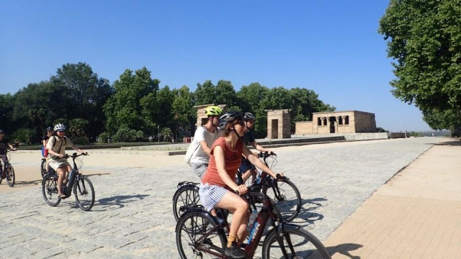 Private Madrid Bike Tour | Exclusive Guided Tour | From 30€ - Pacing, Comfort, and the One Rule to Respect