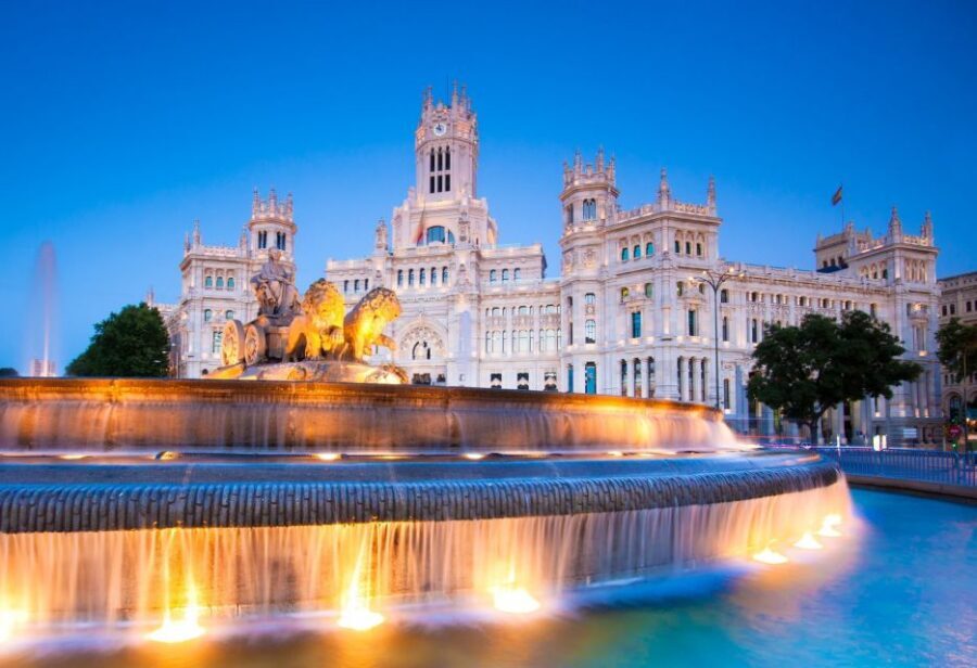 Private Madrid Highlights Walking Tour - Plaza Mayor: the 16th-century square you’ll remember for the right reasons