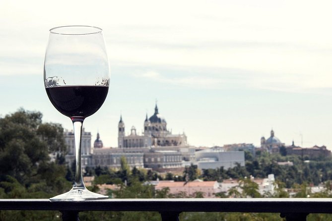 Private: Madrid Historic Centre Food Tour with 10+ Authentic - Timing and where you start near Puerta del Sol