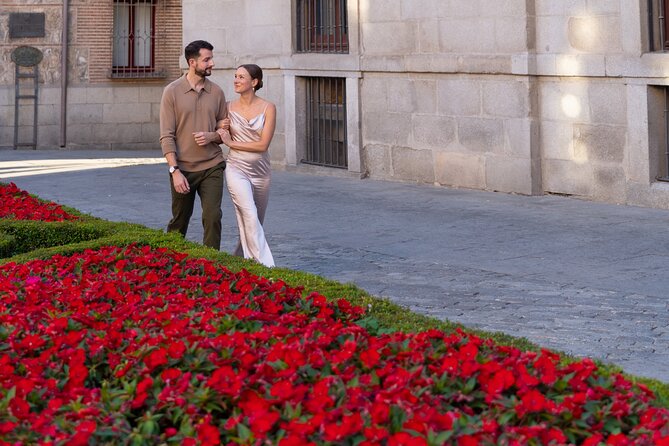 Private Photo Session Tour for Couples in Madrid - What’s Included: 40 Edited Photos + Full Gallery Delivery