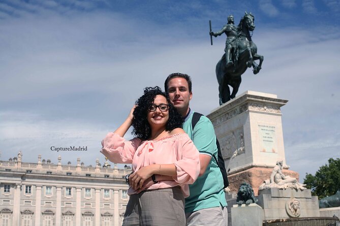 Private Photo sessions in Madrid - A private Madrid photo walk that feels like exploring, not performing