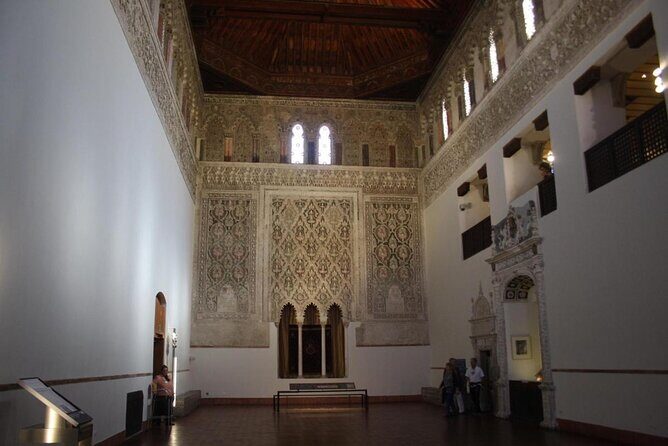Private Shalom Jewish Tour of Toledo. Pickup option in Madrid - Santo Tome and the mazapán workshop: a sweet stop with timing