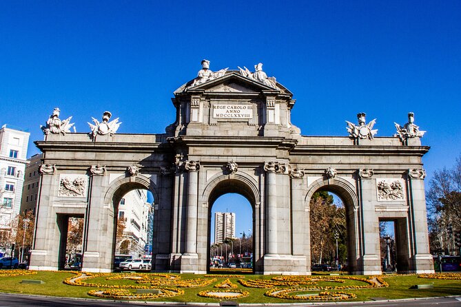 Private Shuttle Transfer from City Centre to Airport - How the Madrid Center to Barajas Shuttle Really Works
