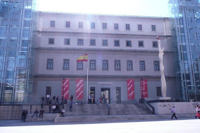 Private Tour in Reina Sofía Museum, Madrid - The guide experience: art-historian detail without the museum-burnout
