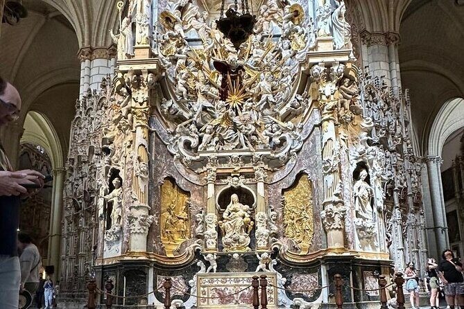 Private Tour in Toledo 5 hours with private guide and driver - Walking the Casco Histórico Without Feeling Rushed