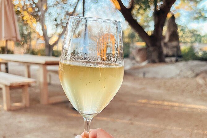 Private Tour & Lunch Of Underground Winery & Countryside Estate - A private countryside day that actually feels local