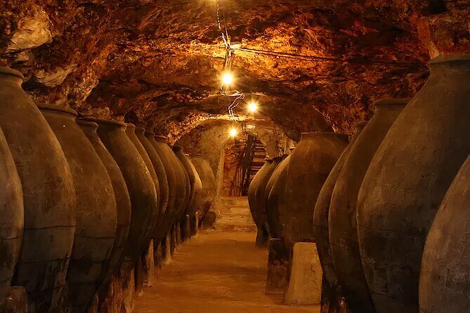 Private Tour & Lunch Of Underground Winery & Countryside Estate - Getting oriented in Colmenar de Oreja before you taste