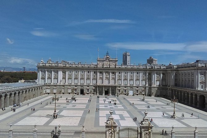 Private tour of the Royal Palace of Madrid - Price and value: what $216.74 per person really means