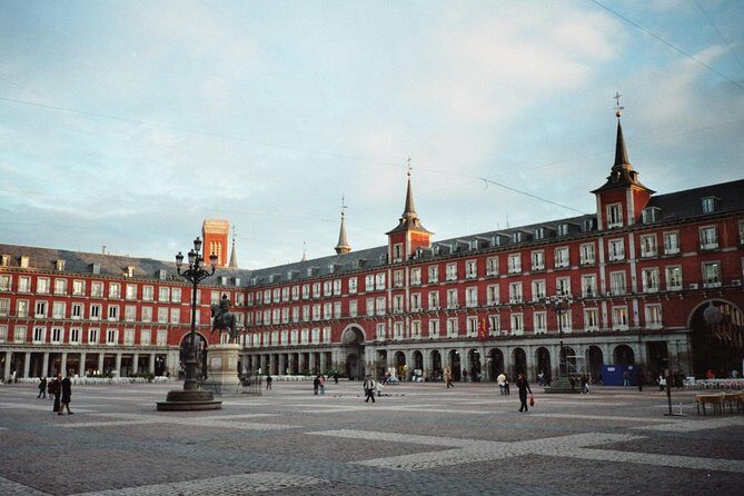Private Tour: Santiago Bernabeu Stadium & Modern Madrid with Hotel pick up - Should You Book This Private Tour of Bernabeu and Modern Madrid?