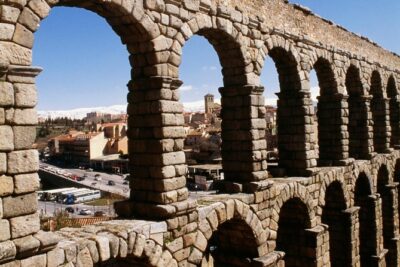 Private Tour: Segovia Day Trip from Madrid by High-Speed Train - The Aqueduct of Segovia: Roman Engineering You Can Actually See
