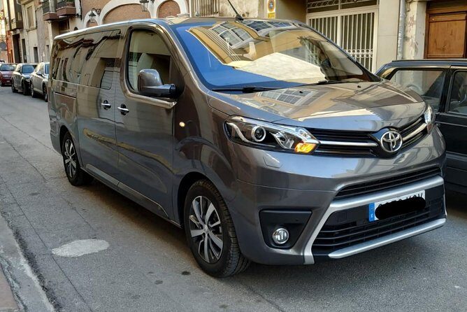 Private Transfer Madrid Barajas Airport to Madrid in Vans up to 7 Passengers - Key Things That Make This Transfer Work Well