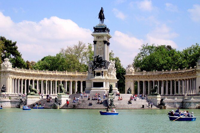Private Transfer: Madrid to Madrid Airport MAD in Luxury Van - Price per person: when $96.74 makes sense