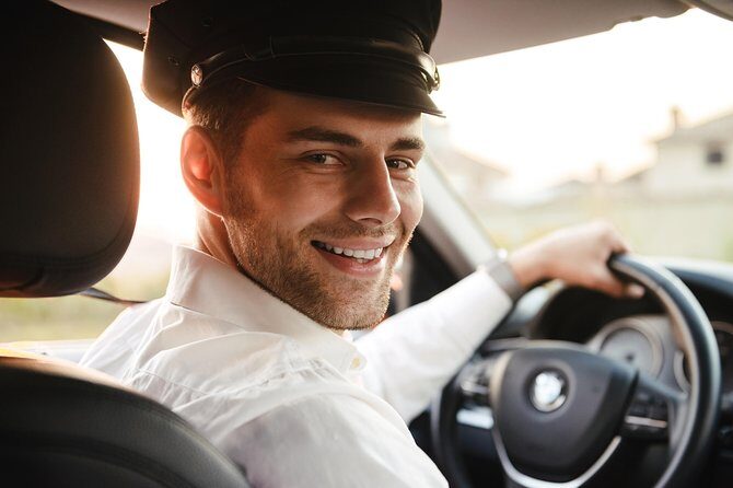 Private transfer to Madrid Airport (MAD) - The WhatsApp/Phone confirmation that saves your day