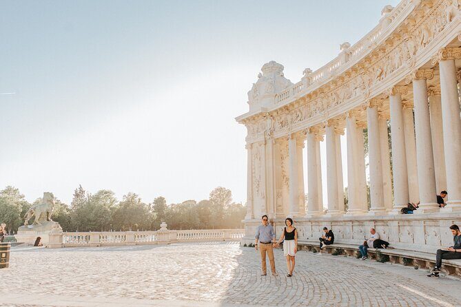 Private Vacation Photography Session with Photographer in Madrid - Key points at a glance