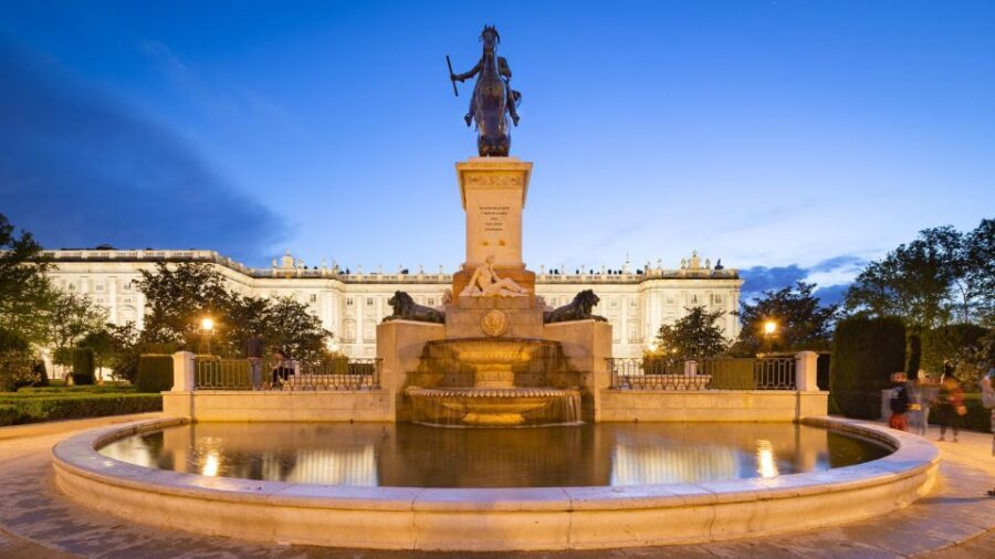 Private Visit to the Royal Palace and Walking Tour of Madrid - Key things to know before you go