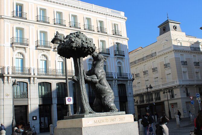 Private Walking Tour of the Center of Madrid and Retiro - Plaza de la Villa: historic Madrid with a more intimate feel