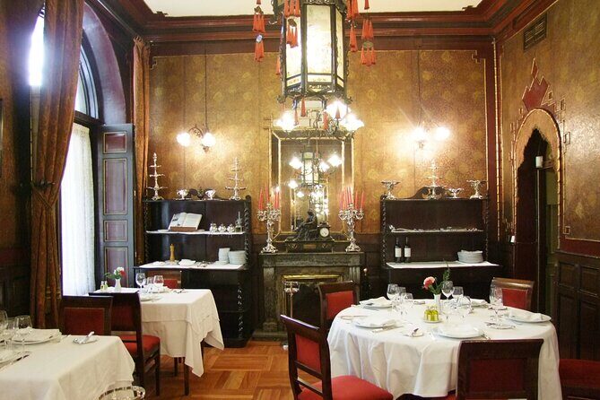 Private walking Tour: The oldest taverns of Madrid - Stop-by-stop: what each historic door teaches you
