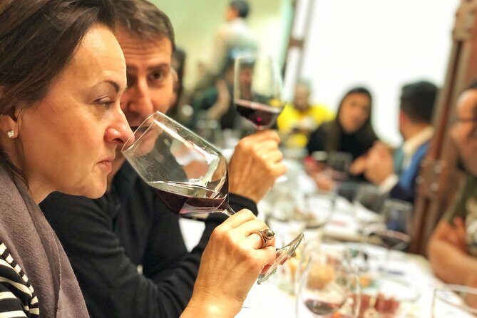 Private Wine & Gourmet Tapas Tour in Madrid with Sommelier - Tapas pairings: what you might eat (and why it matters)