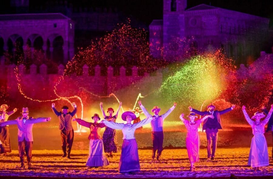 Puy du Fou España "El Sueño de Toledo" Night Show - Family-friendly fun, but it’s still a nighttime outdoor event