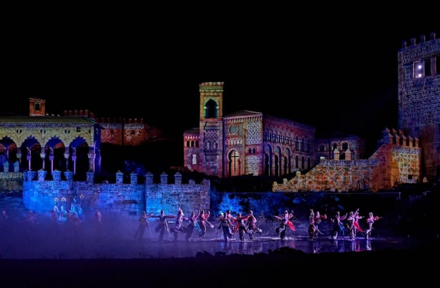 Puy du Fou España "El Sueño de Toledo" Night Show - The stage scale: 50,000 sq m, 2,000 characters, and motion everywhere
