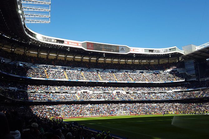 Real Madrid Match at the Santiago Bernabeau - Inside the stadium: views, chants, halftime food, and match rhythm