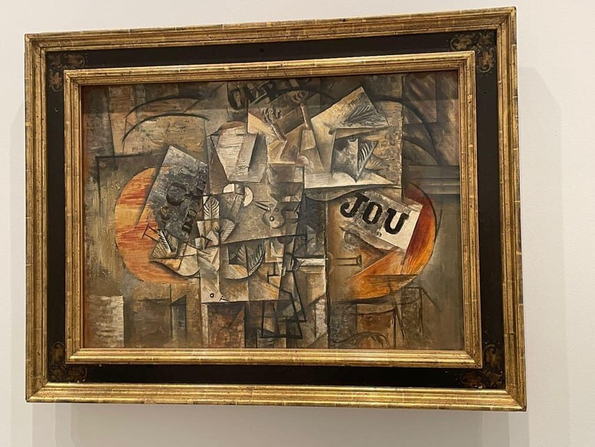 Reina Sofía Museum guided tour with ticket and skip the line - From late 19th century foundations to 20th-century explosions