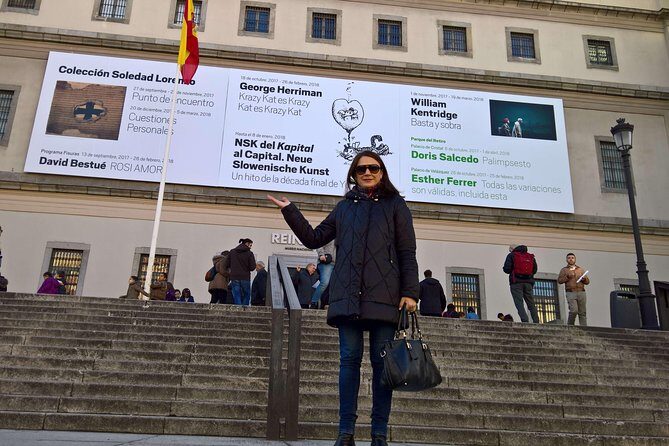 Reina Sofia Museum Private Tour - Guernica is the center of gravity here