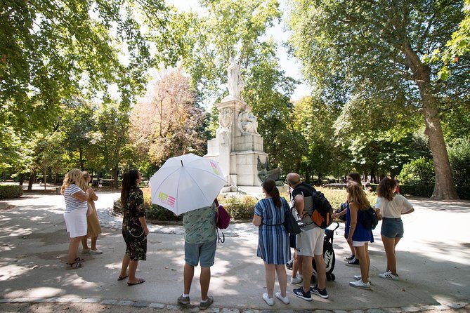 Retiro Park Walking Tour in Madrid - Puerta de Alcalá (Independencia): Setting the Madrid Tone