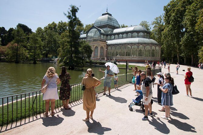 Retiro Park Walking Tour in Madrid - Estanque Grande: Don’t Rush the Water and Views