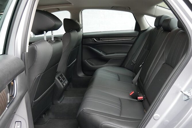 Round Trip Transfer from Madrid Airport MAD to Madrid by Sedan - Meet-and-greet at MAD: finding your chauffeur fast