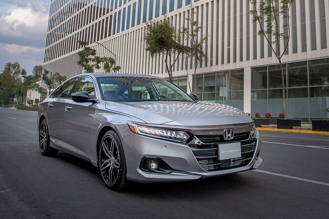 Round Trip Transfer from Madrid Airport MAD to Madrid by Sedan - Sedan comfort, real privacy, and included waiting time